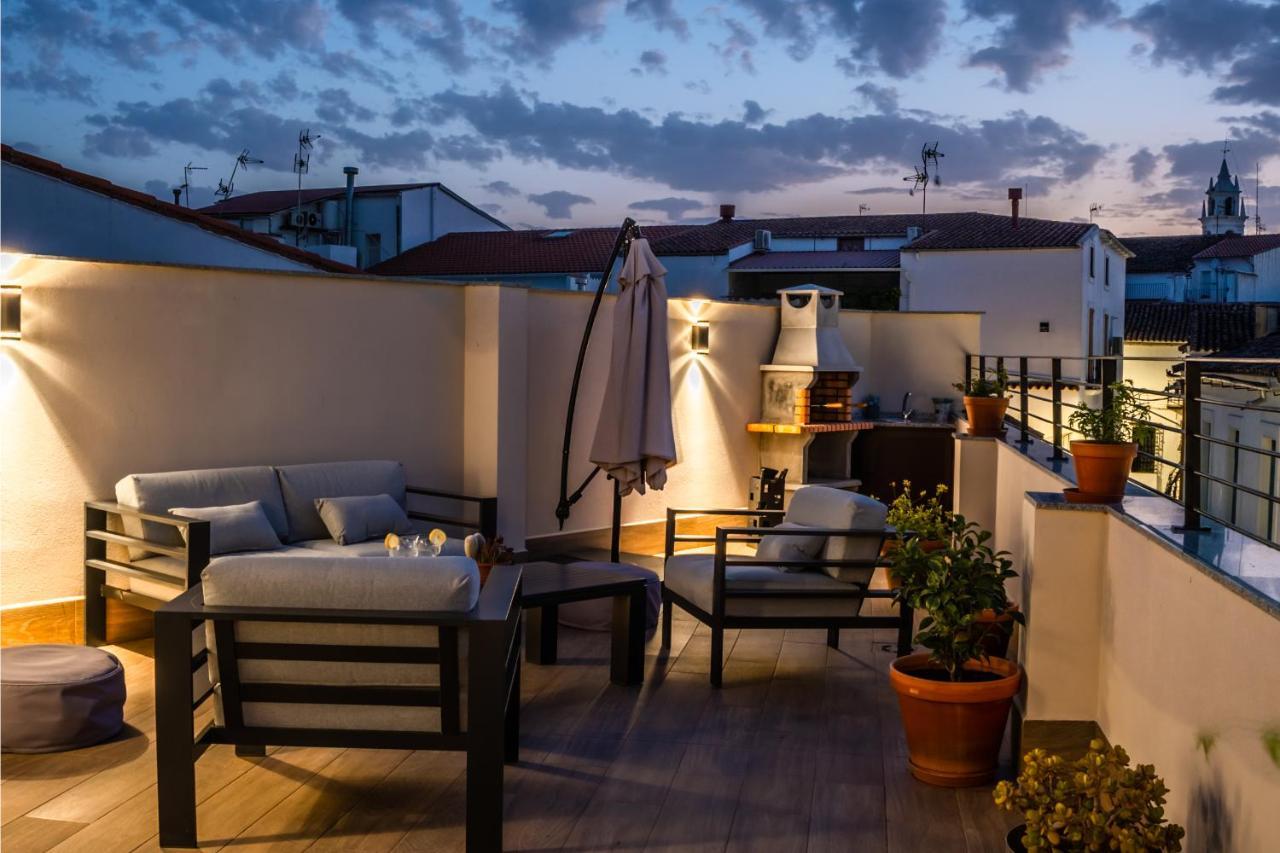 Apartamentos Turisticos El Altozano Fuentes de León Dış mekan fotoğraf