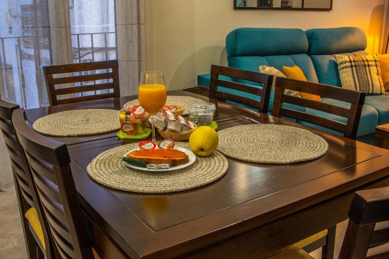Apartamentos Turisticos El Altozano Fuentes de León Dış mekan fotoğraf