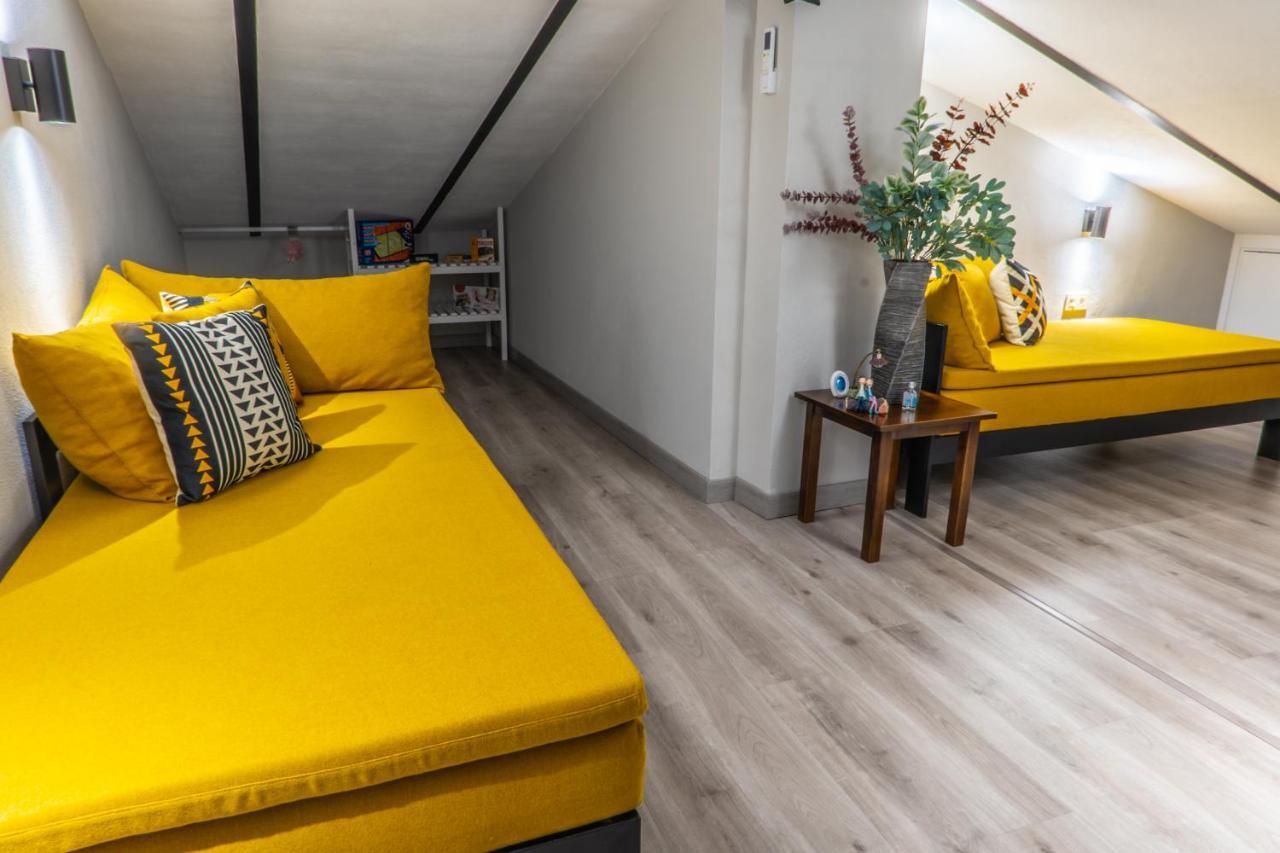 Apartamentos Turisticos El Altozano Fuentes de León Dış mekan fotoğraf