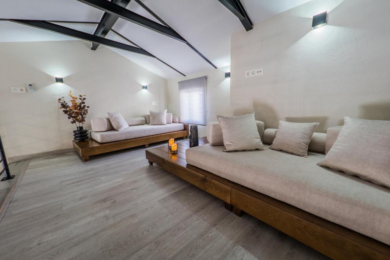 Apartamentos Turisticos El Altozano Fuentes de León Dış mekan fotoğraf